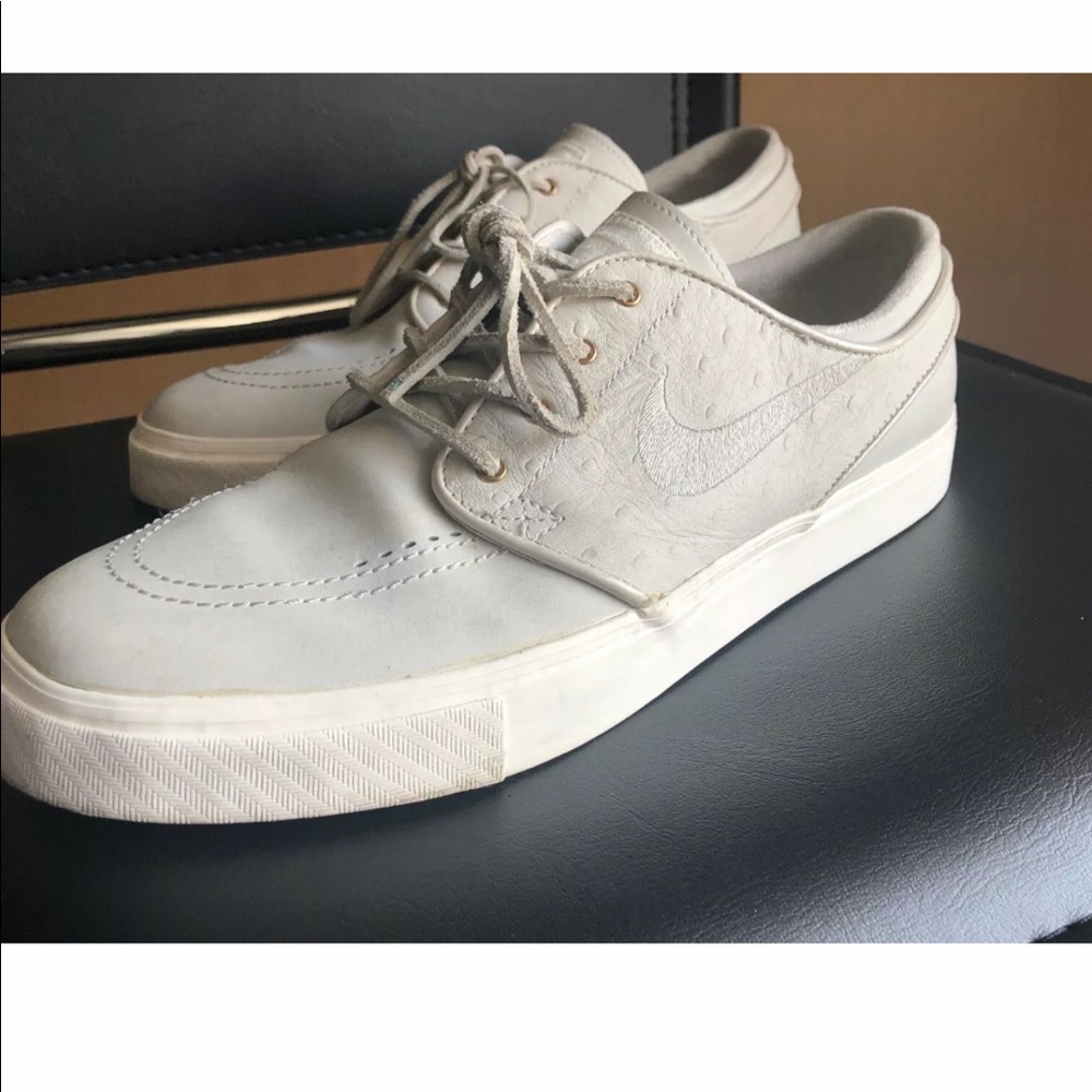 Nike Sb Janoski Red with Gum sole size 11